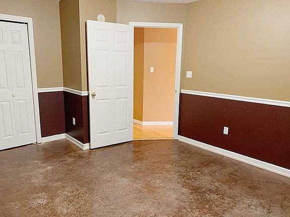 4th image of 35995 Portsmouth Dr