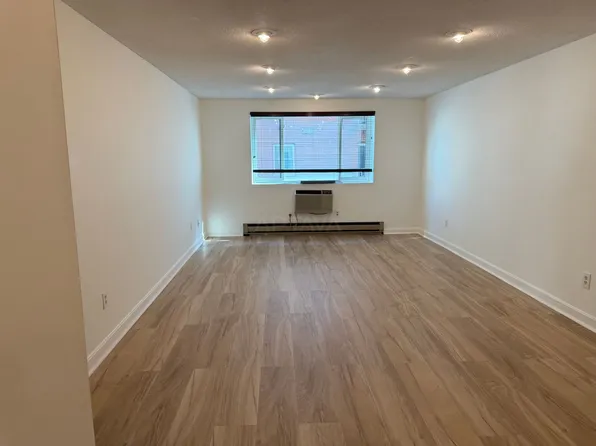 40 Myrtle St #4, Somerville, MA 02145