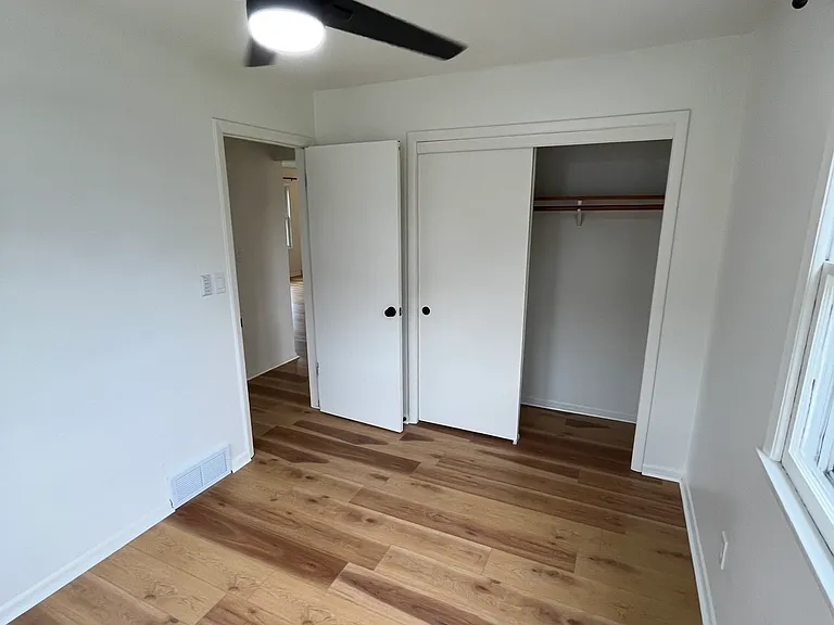 102 NW Sharmin Dr #104 — Photo 4