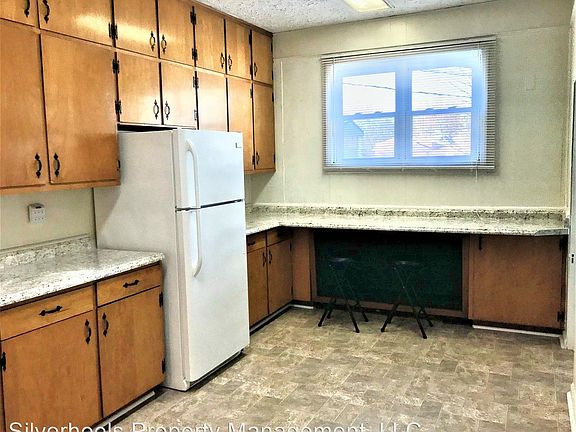 4th image of 205 Scammel St APT 1