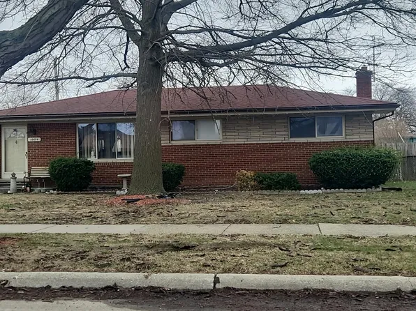 32626 Hawthorne Dr, Warren, MI 48092