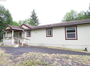 69 Risk Rd, Cathlamet, WA 98612