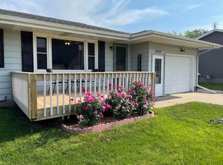 2907 Lucas St, Muscatine, IA 52761