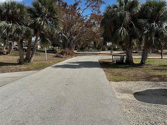 2nd image of 120 Spaniards Rd #12