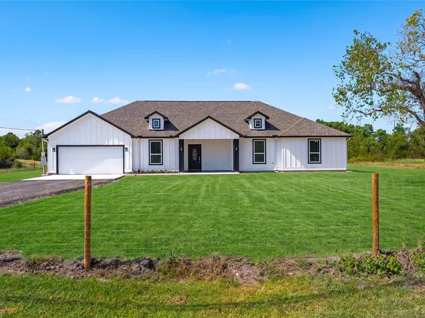 7120 County Road 171, Alvin, TX 77511