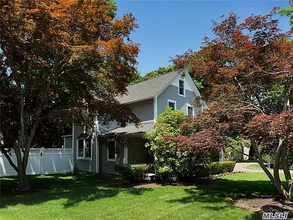 2nd image of 87 Blydenburg Ave
