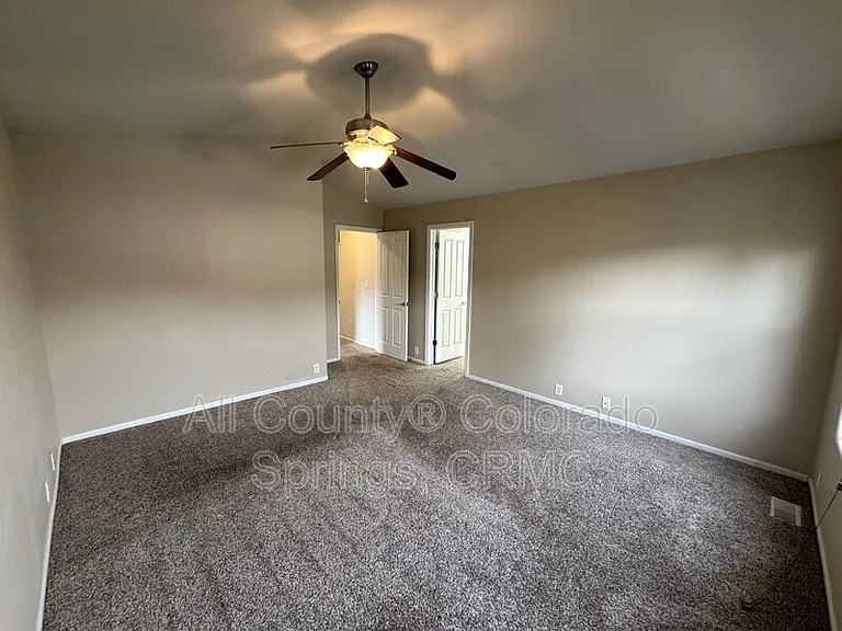 7332 Sandy Springs Point — Photo 21