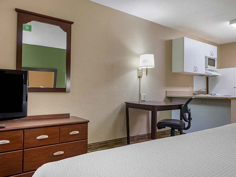 Studio Suite - 1 King Bed