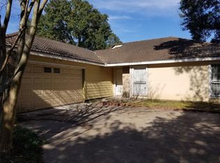 3814 Saratoga Dr, Houston, TX 77088