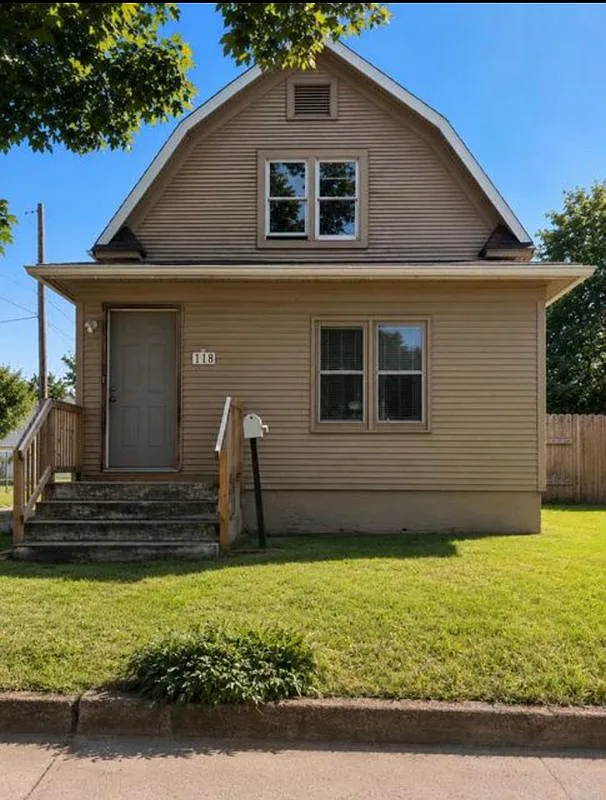 3 bed, 2.0 bath, 1587 sqft, $1,550 — Photo 1
