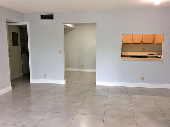 3rd image of 825 Sky Pine Way APT A2