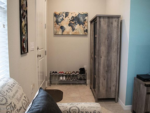 4th image of 5031 Caspian St