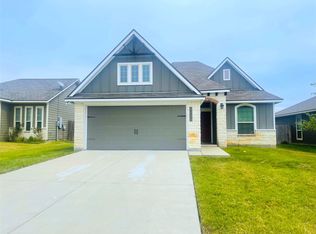 2111 Polmont Dr, Bryan, TX 77807