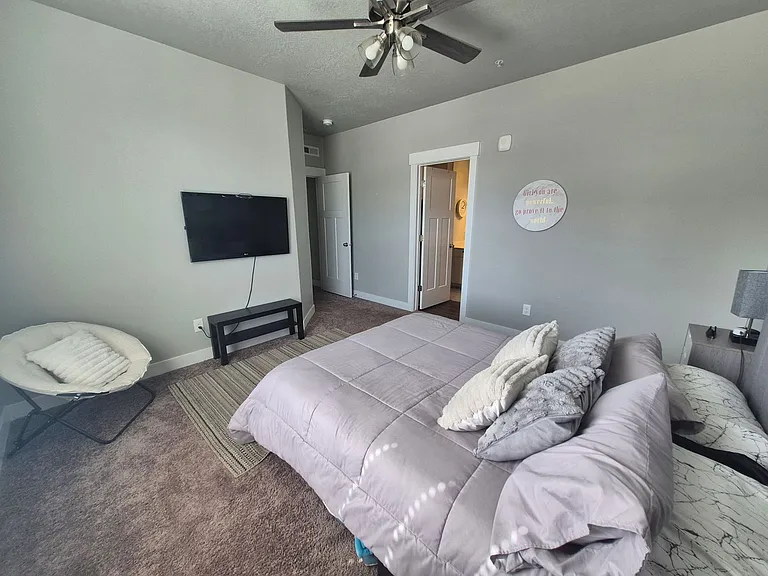 4683 W Sylvie Ct #202 — Photo 15