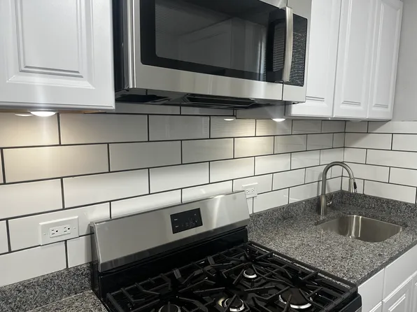 5057 W Altgeld St #1, Chicago, IL 60639