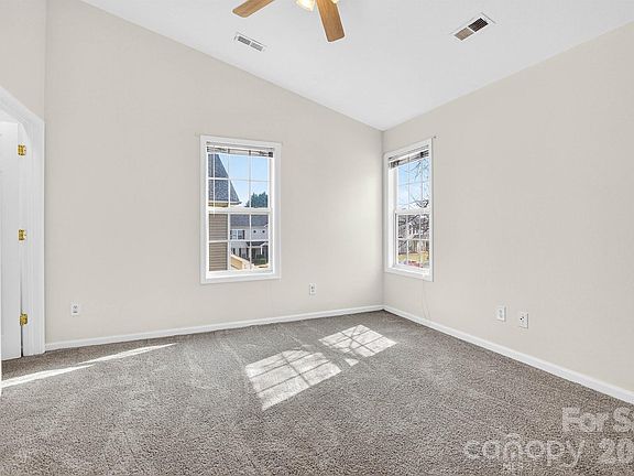 5th image of 1911 Flushing Ct