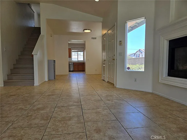 481 Pinewood — Photo 4