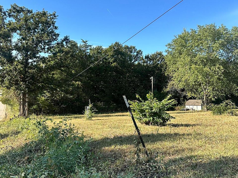 2nd image of 420 E Beal Street