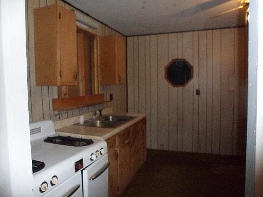 2nd image of 21461 W Elmwood Ave