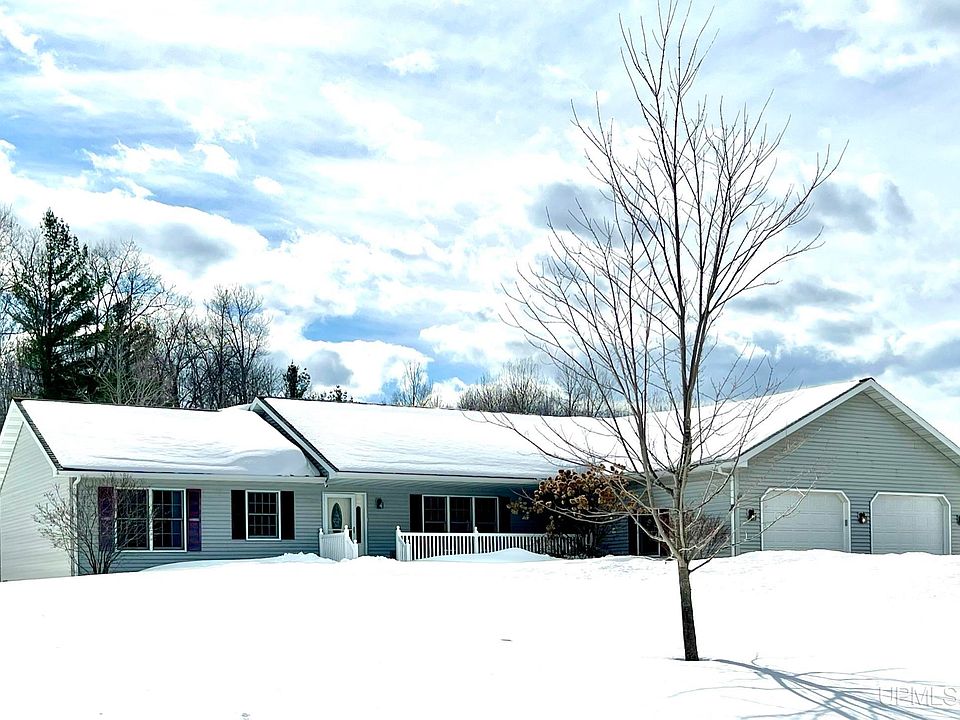 2969N2969 Fumee Lake Dr, Iron Mountain, MI 49801 Zillow