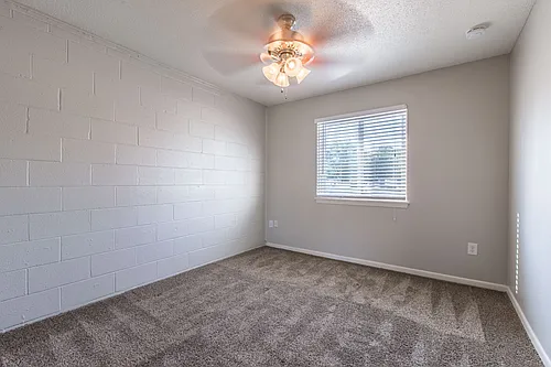 Floor plan 2B 1B 2F W/D