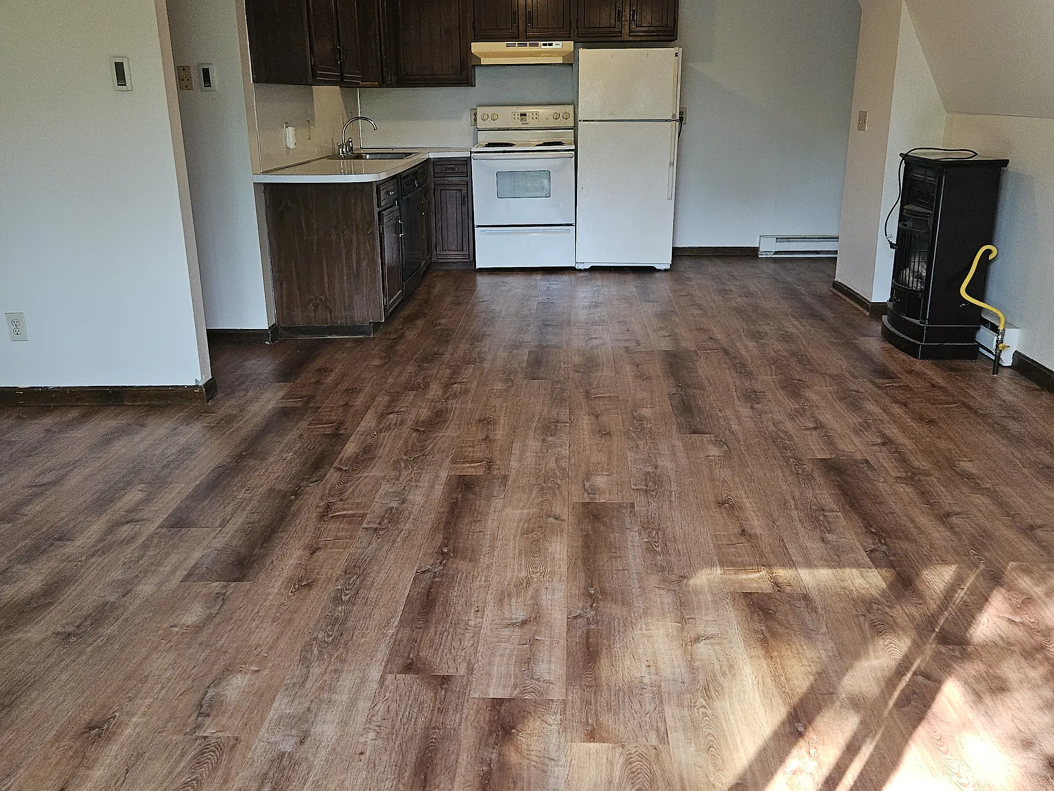 2 bed, 884 sqft, $1,895 — Photo 3