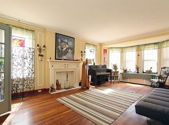 2nd image of 7321 S South Shore Dr APT 1E