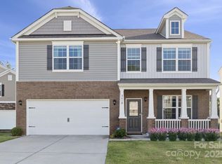 3019 Platinum Pointe Dr, Charlotte, NC 28227