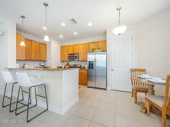 4th image of 543 HEDGEWOOD Drive