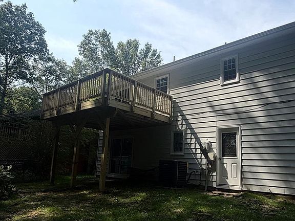 4th image of 6702 Stansbury Ct