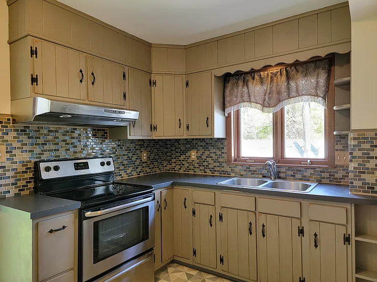125 Gerhart Ave — Photo 10