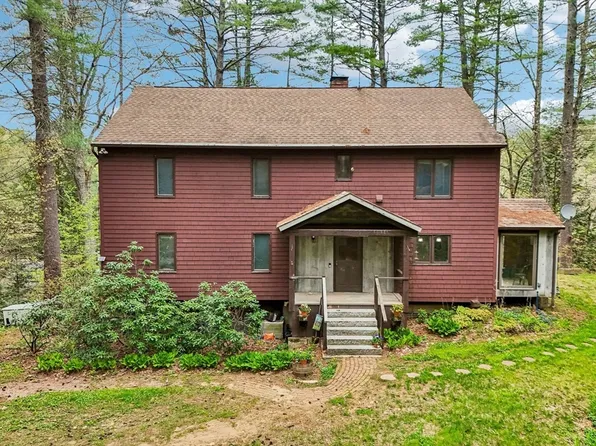 157 Robinson Rd, Oakham, MA 01068