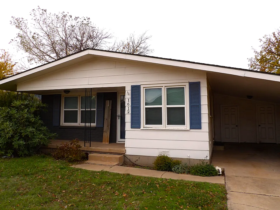 1612 NW 38th St