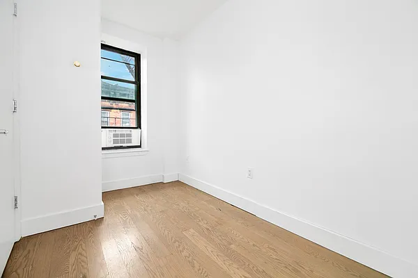 Rented by REAL New York | media 4