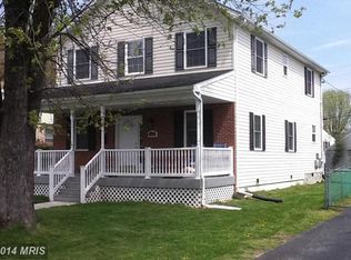 222 Oakwood Rd, Dundalk, MD 21222