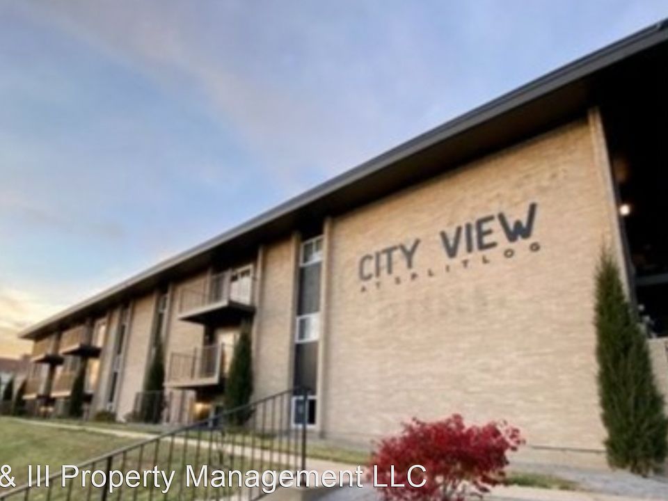 1st image of 512 Splitlog Ave #28
