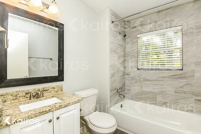 301 NE 32nd St — Photo 13