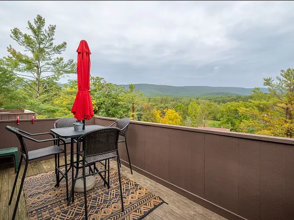 248 The Hill Rd #T-9, Basye, VA 22810