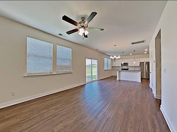 4th image of 3013 Esquire Dr