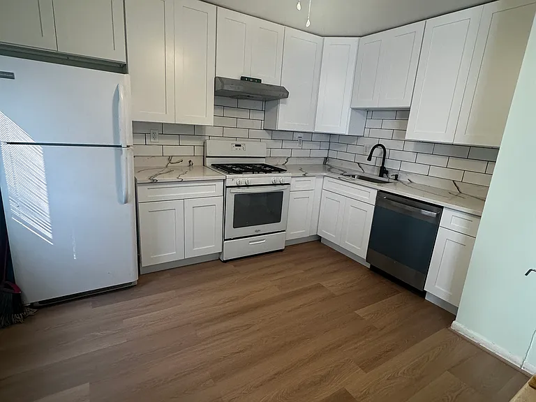 3324 Martin Luther King Jr Ave SE — Photo 4
