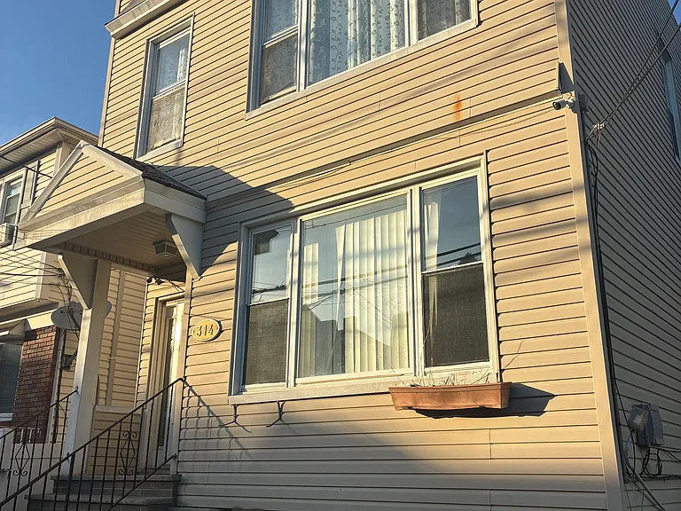 314 Pearsall Ave #1 — Photo 1