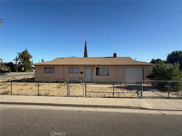 1209 Peach Ave, Livingston, CA 95334
