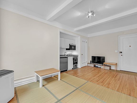 2nd image of 457 W 57th St #614