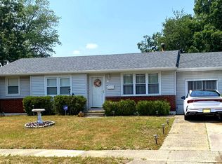 24 S Club Rd, Pine Hill, NJ 08021
