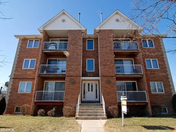 4004 N Monitor Ave, Chicago, IL 60634