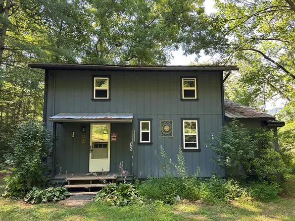 180 Creekside Dr, Franklin, NC 28734