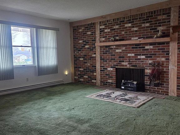 4th image of 1111 Grant St