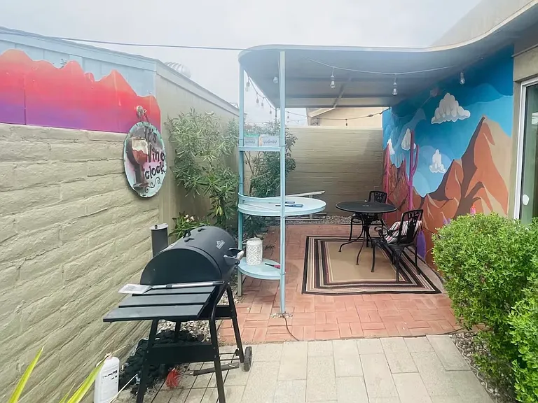 903 E Hedrick Dr — Photo 12