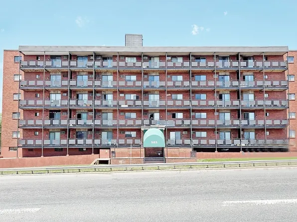 585 Revere Beach Pkwy APT 410, Revere, MA 02151