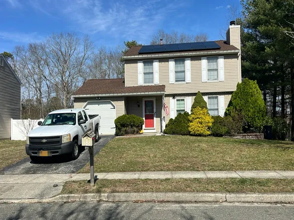 50 Bayside Ave, Barnegat, NJ 08005